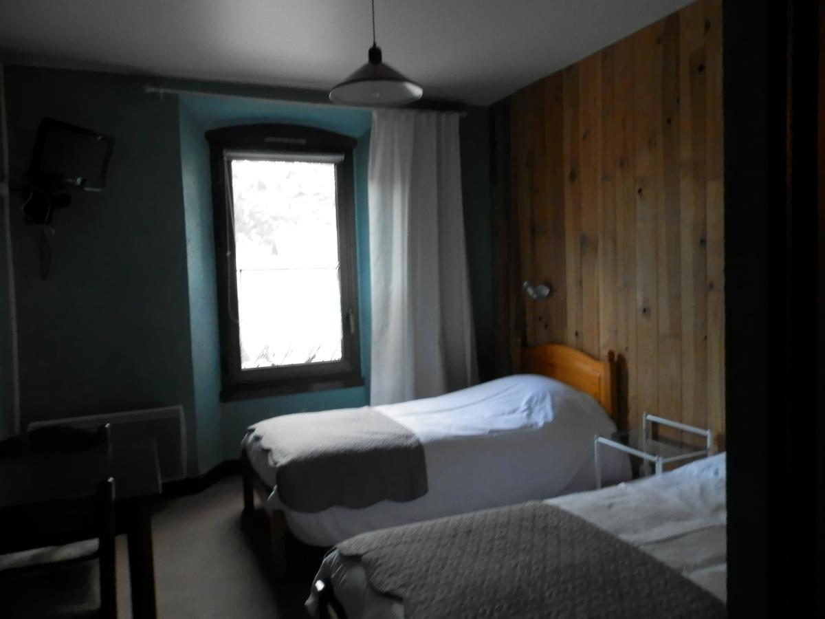 Hotel La Gare L'Argentiere-la-Bessee Exterior photo